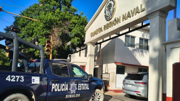 Autoridades de los tres niveles de gobierno se reúnen en Mazatlán, Sinaloa, para coordinar acciones ante huracán “Simón”