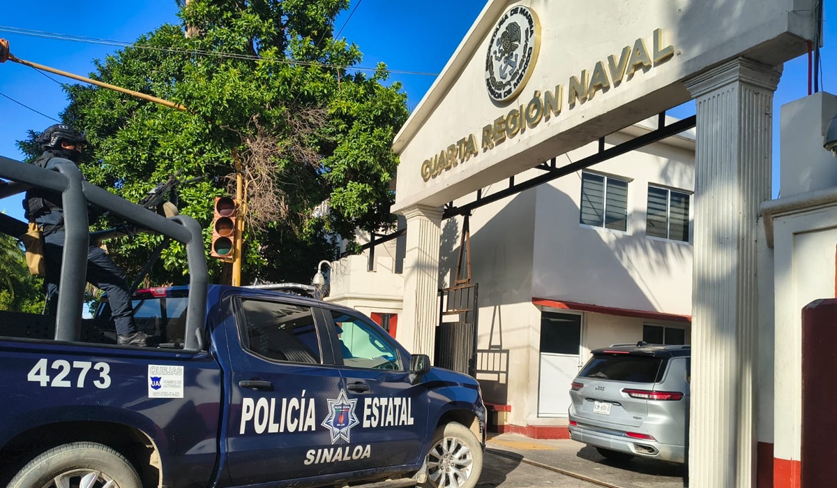 Autoridades de los tres niveles de gobierno se reúnen en Mazatlán por huracán "Simón"