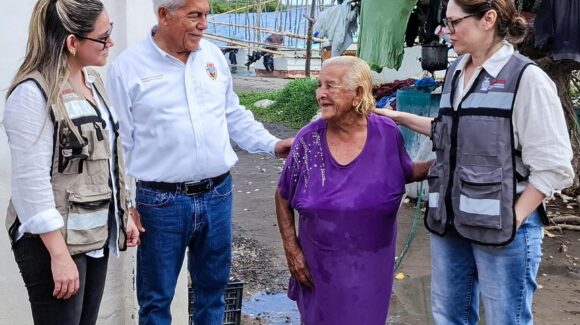 Sebides atiende a más de 150 familias afectadas por marejadas en El Conchal y Las Arenitas, en Eldorado