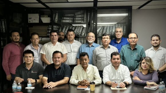 Obras Públicas, Colegio de Ingenieros y Universidades se reúnen para colaborar ante emergencias por lluvias en Sinaloa