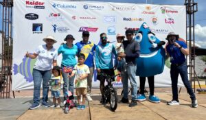 Pequeños pescadores toman La Puntilla de Mazatlán, Sinaloa, en el Segundo Torneo de Pesca Infantil de El Debate