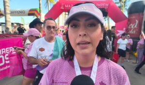 Cada medalla es para su abuela: Sheila corre por quien venció el cáncer de mama hace 13 años