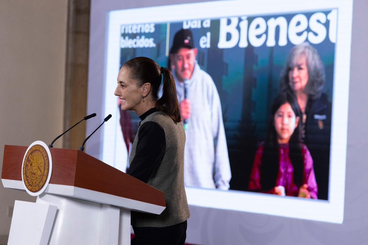 sheinbaum encabeza sorteo de 448 casas en michoacán durante la mañanera