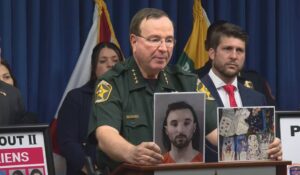 Megaredada en Florida deja 281 presuntos depredadores sexuales detenidos, entre ellos un exmickey, un entrenador y un marino