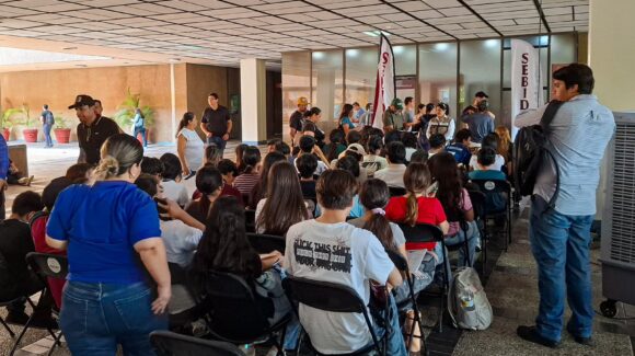 ¡Atención! Aún podrás solicitar la tarjeta TIIE para descuento del camión; anuncian nuevo lote de 50 mil para noviembre
