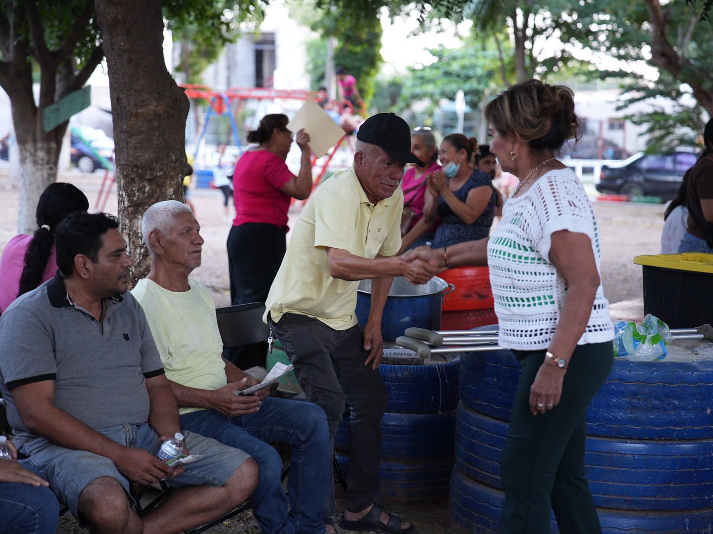 Tere Guerra sostiene asamblea informativa en la colonia Chulavista