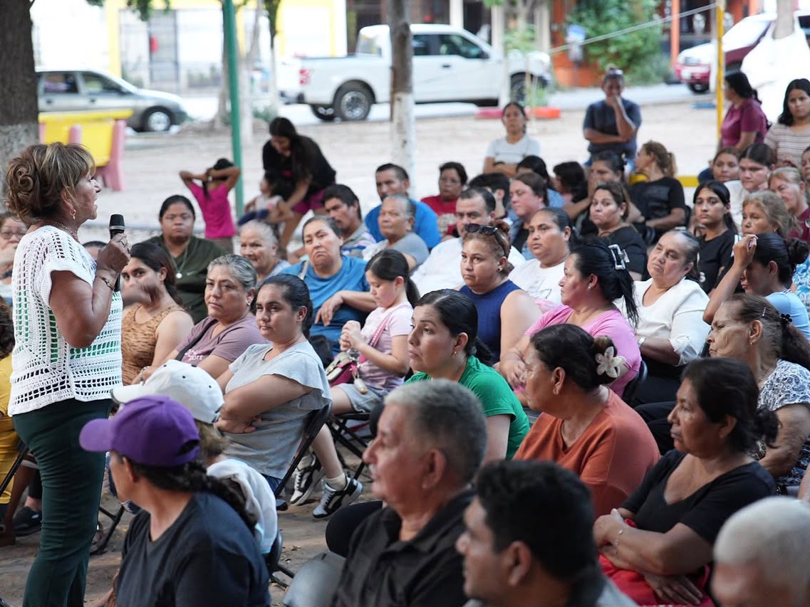 Tere Guerra sostiene asamblea informativa en la colonia Chulavista