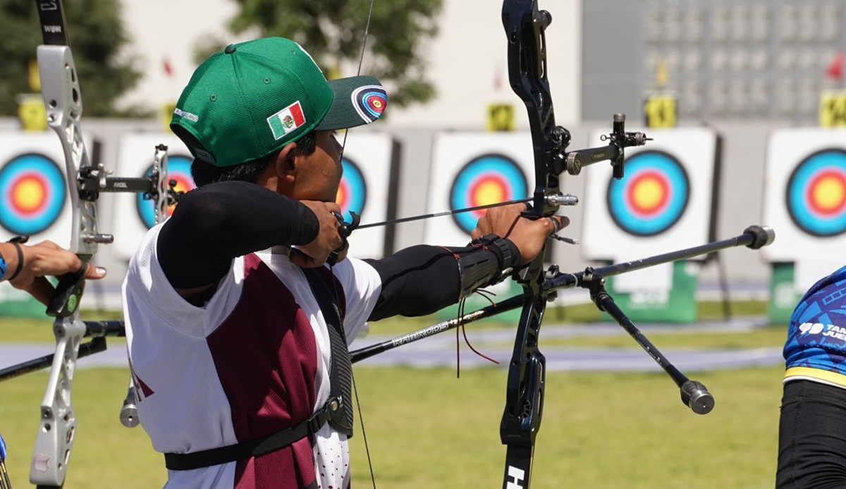 Imparten curso a entrenadores de tiro con arco