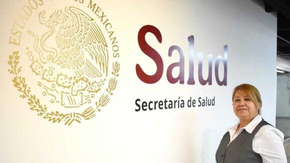 Más allá de las batas blancas y los consultorios: Día del Trabajador de la Salud; frases para celebrar