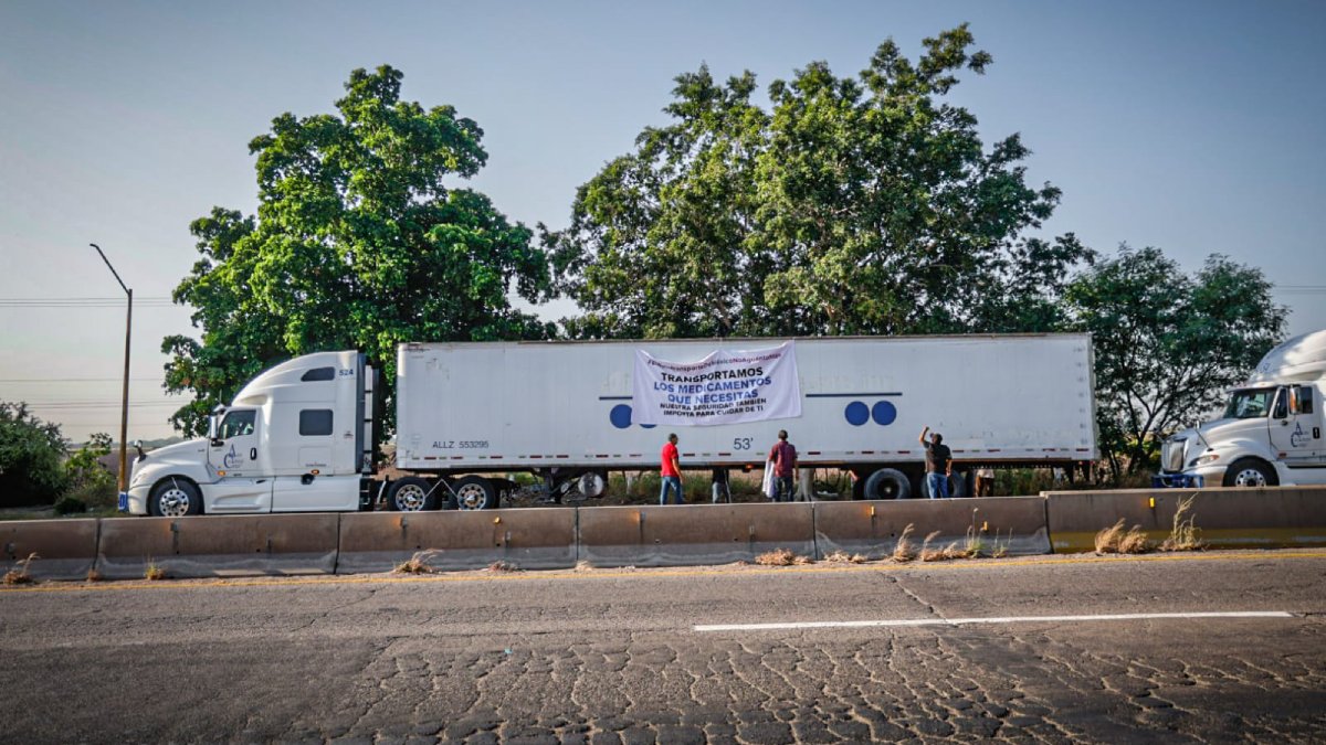 transportistas de sinaloa paralizan carreteras lugar