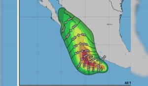 Mazatlán mantiene vigilancia en 86 colonias susceptibles a inundaciones por efectos de “Simón”