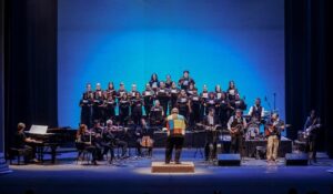 ¡Mazatlán, Sinaloa, canta con The Beatles! Un tributo hace vibrar el Teatro Ángela Peralta