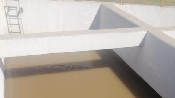 ¡A cuidar el agua! Lodo en el río obliga a detener planta potabilizadora en Mazatlán, Sinaloa