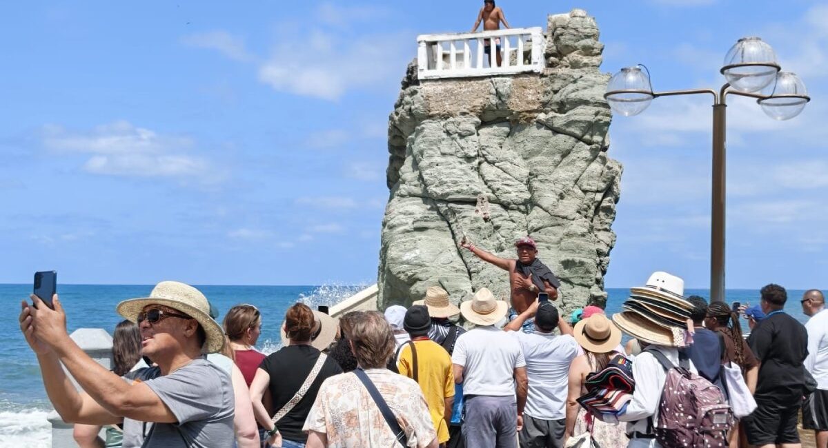 Llegan a Mazatlán en “Norwegian Encore” y el “Carnival Panorama” y consolida su liderazgo turístico en el Pacífico