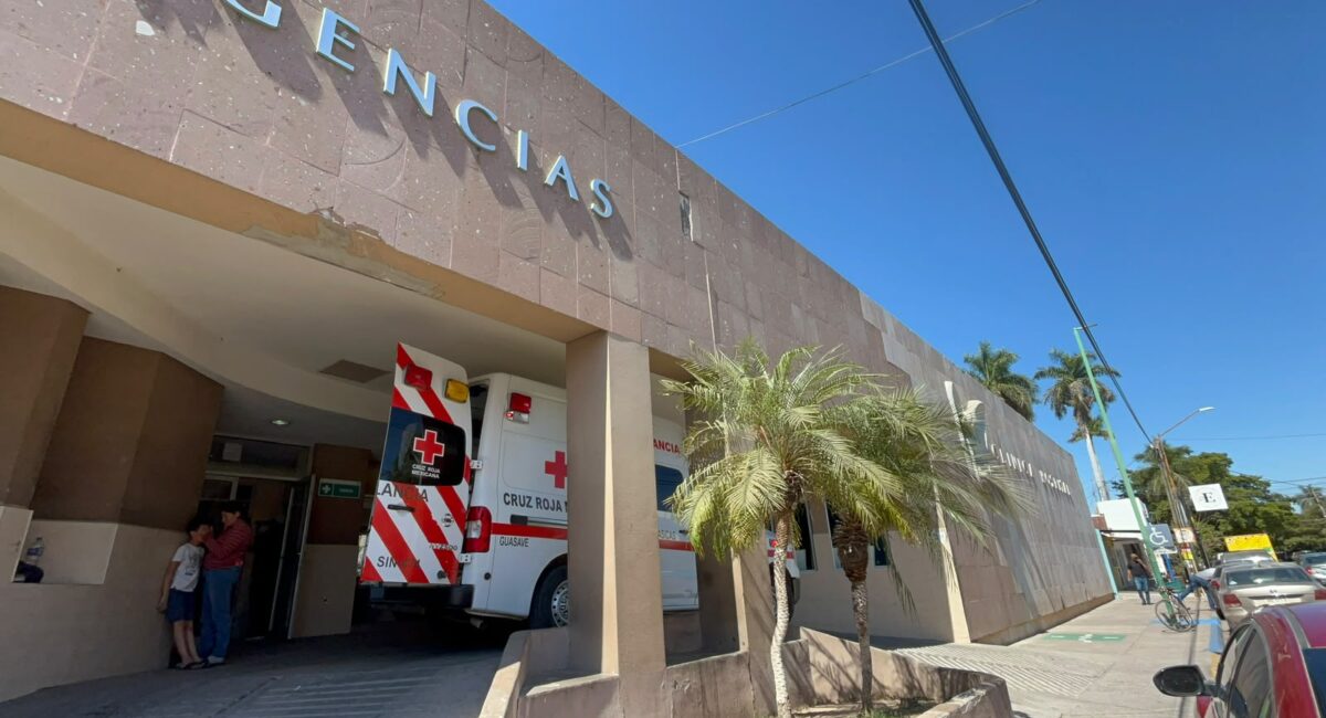 Dos motociclistas resultan lesionados en choque por alcance en la México 15, en Guasave, Sinaloa
