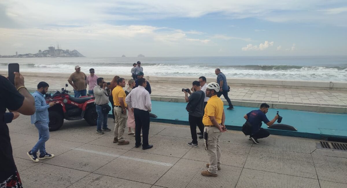 ‘Se tiene que rehabilitar’, confirma Graciela Domínguez apoyo ante el colapso de un segundo tramo del malecón de Mazatlán
