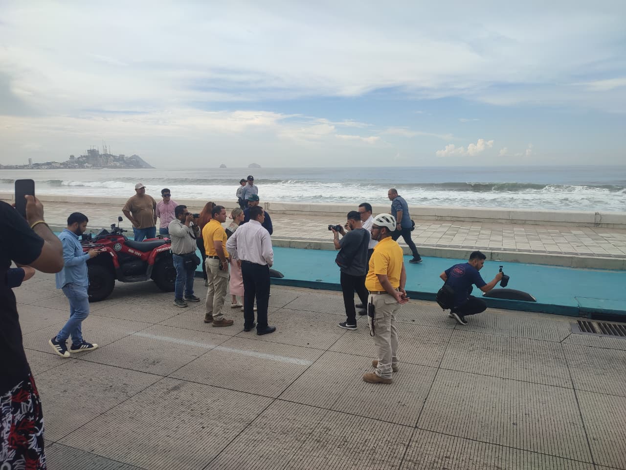 Anuncia Estrella Palacios gestión inmediata para reparar el segundo colapso del malecón de Mazatlán