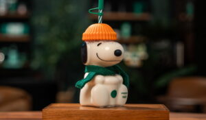 ¡El más esperado de la colección! Vaso de vidrio de Snoopy se estrena Starbucks hoy 2 de octubre