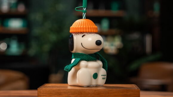 ¡El más esperado de la colección! Vaso de vidrio de Snoopy se estrena Starbucks hoy 2 de octubre