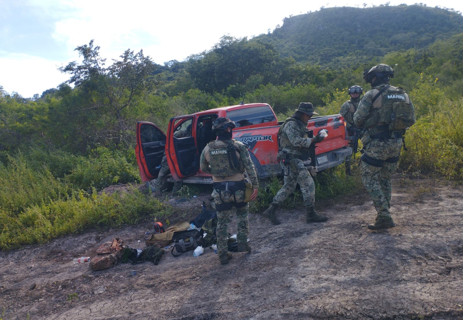 Vehículo asegurado en Escuinapa