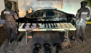 Aseguran fusiles AR-15, cartuchos y ponchallantas tras denuncia anónima en Culiacán, Sinaloa