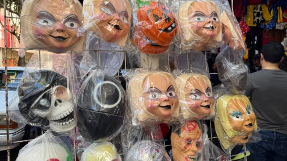 “Un respiro para la economía”; festejos de Halloween y Día de Muertos dejan repunte de hasta 90% en ventas en el centro de Culiacán