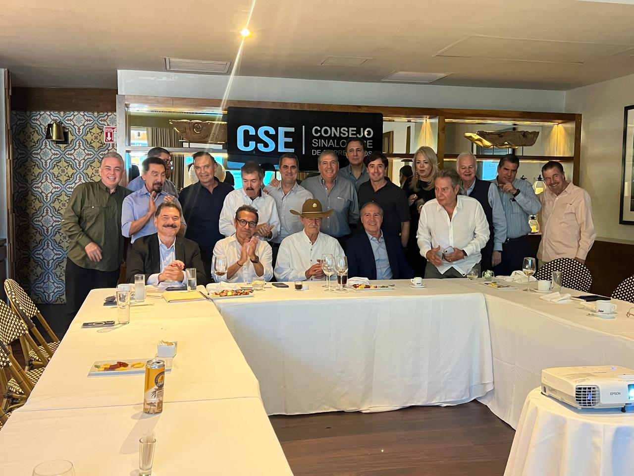Vicente Fox se reúne con Consejo Sinaloense de Empresarios