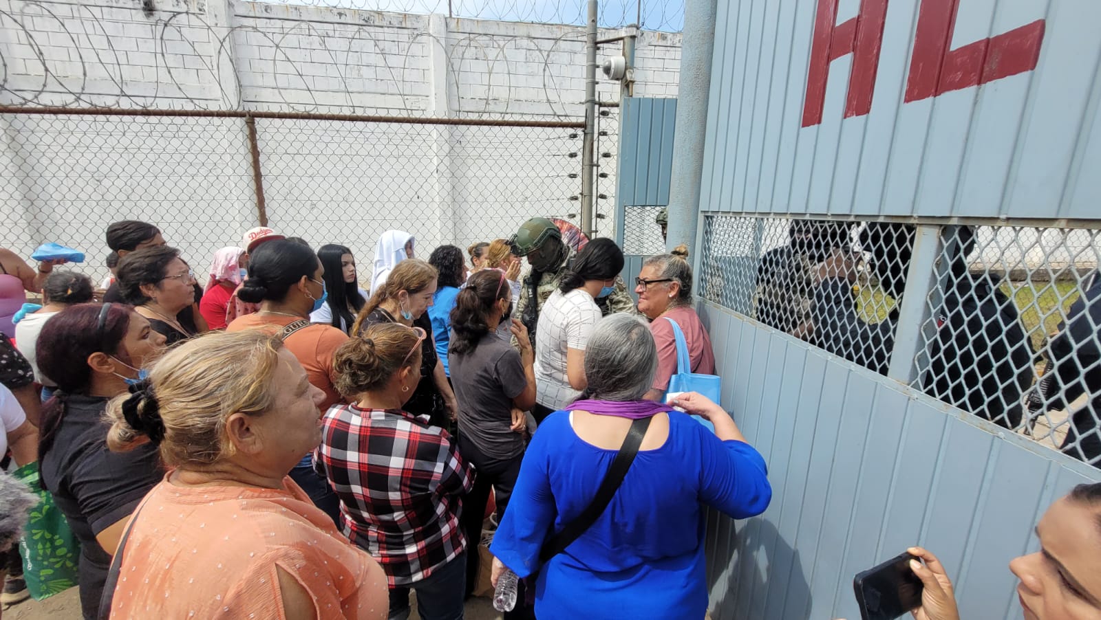 Se reanudan las visitas, dan acceso a familiares de reos al penal de Mazatlán