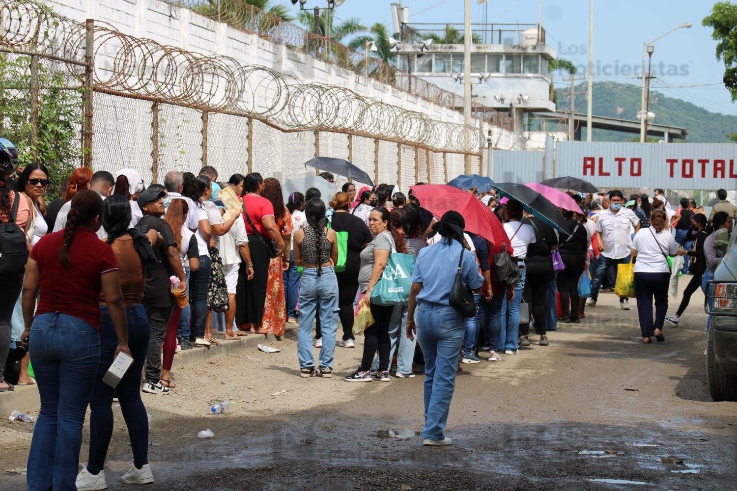 Se reanudan las visitas, dan acceso a familiares de reos al penal de Mazatlán