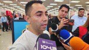 woolworth abre sus puertas tras cinco meses del incendio en plaza fiesta las palmas lugar