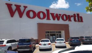 Reabre este jueves Woolworth en Plaza Fiesta Las Palmas de Los Mochis; esperan reactivar el comercio y recuperar empleos
